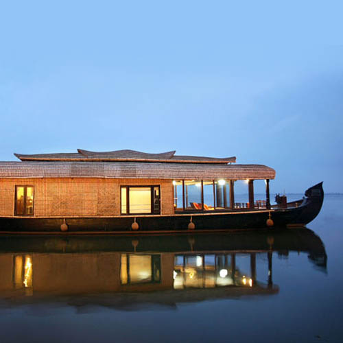 Alleppey Deluxe Boathouse